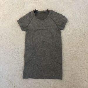 Gray Lululemon short sleeve swiftly tech